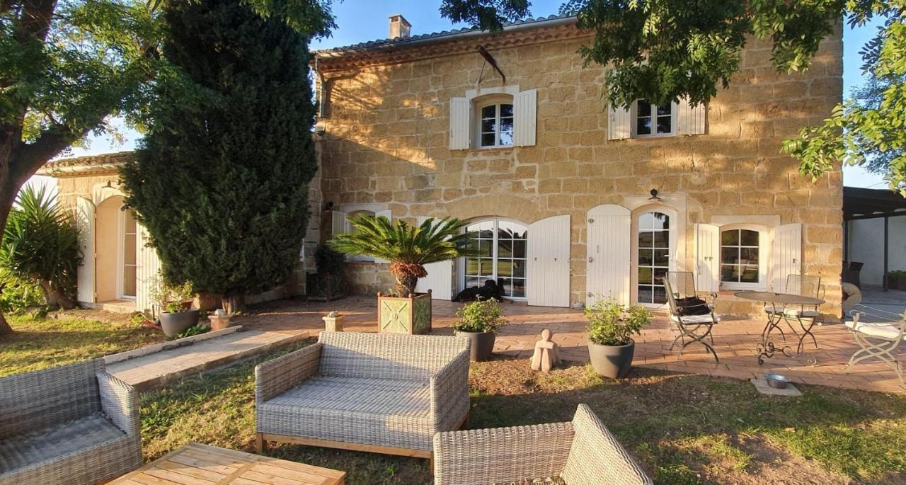 Le Cailar Les Bonbonnettes Bed & Breakfast エクステリア 写真