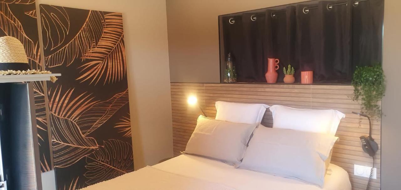 Le Cailar Les Bonbonnettes Bed & Breakfast エクステリア 写真